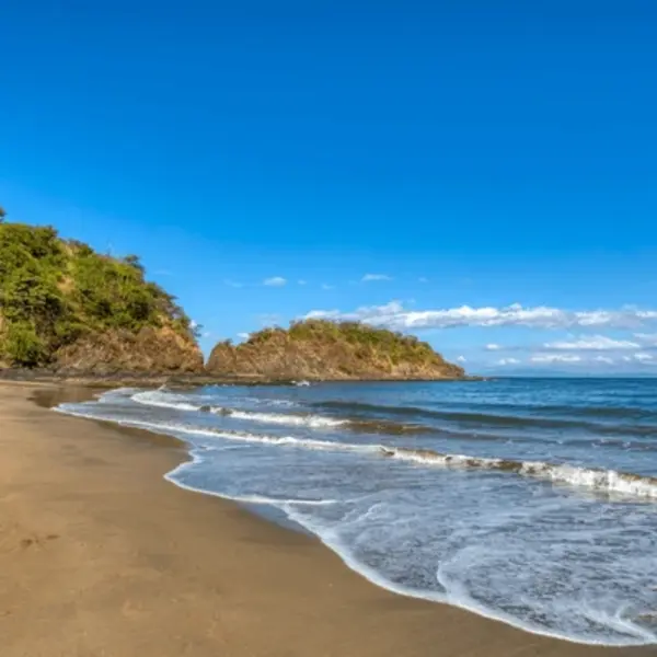 40 minutes from the Pacific beaches 